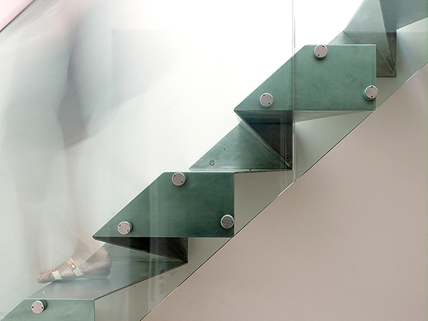 Stair tread detail